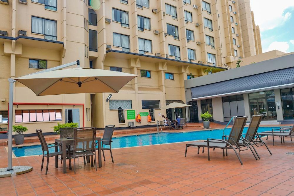 Holiday Inn - Harare, An Ihg Hotel Ngoại thất bức ảnh