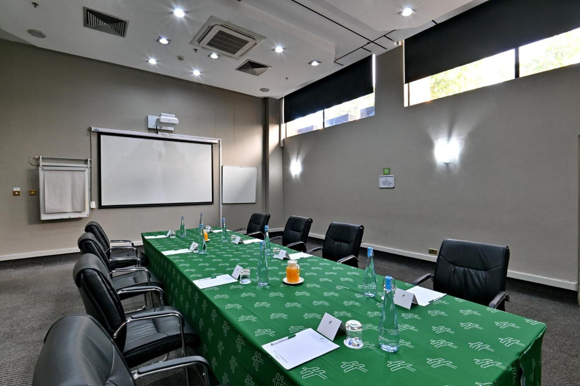 Holiday Inn - Harare By Ihg Ngoại thất bức ảnh